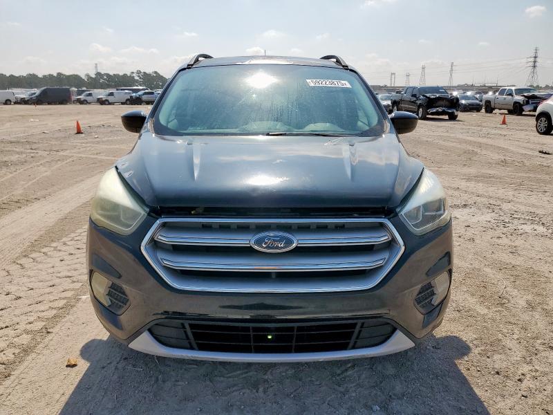 Photo 5 from auction – 2017 FORD ESCAPE SE with VIN 1FMCU0GD2HUC07371