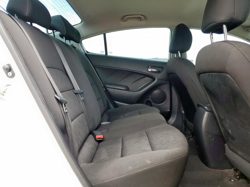 Photo 10 from auction – 2016 KIA FORTE LX with VIN KNAFK4A69G5586660