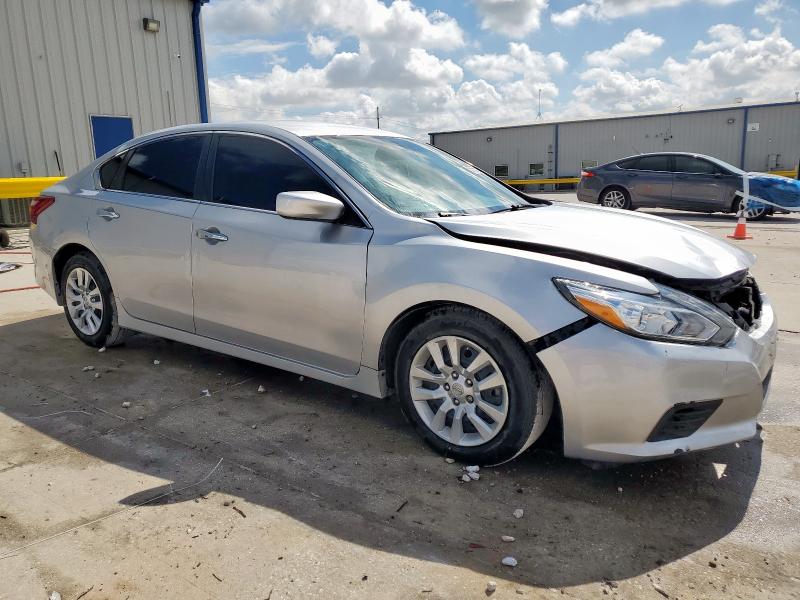 Photo 4 from auction – 2018 NISSAN ALTIMA 2.5 with VIN 1N4AL3AP4JC290144