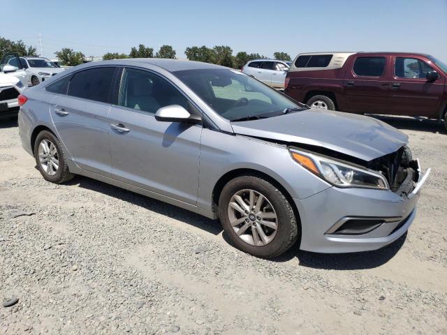Photo 4 from auction – 2017 HYUNDAI SONATA SE with VIN 5NPE24AF8HH448995