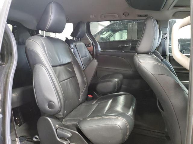 Photo 11 from auction – 2017 TOYOTA SIENNA SE with VIN 5TDXZ3DC2HS868309