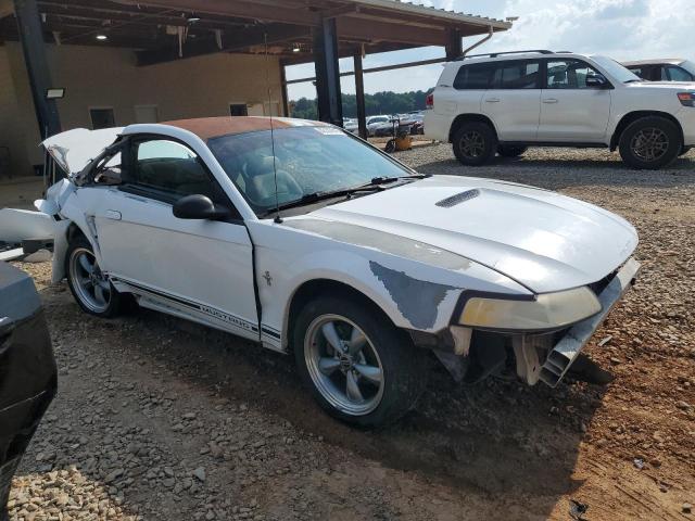 Photo 4 from auction – 2000 FORD MUSTANG with VIN 1FAFP4047YF144465
