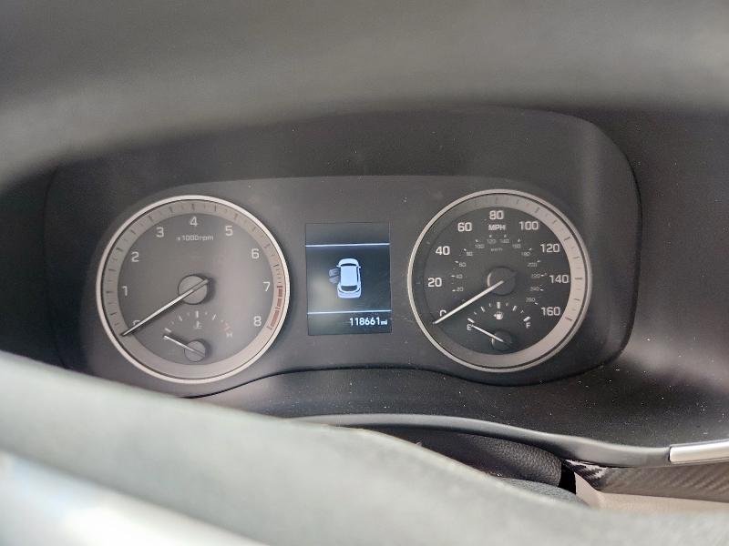 Photo 9 from auction – 2020 HYUNDAI TUCSON SE with VIN KM8J2CA47LU203669