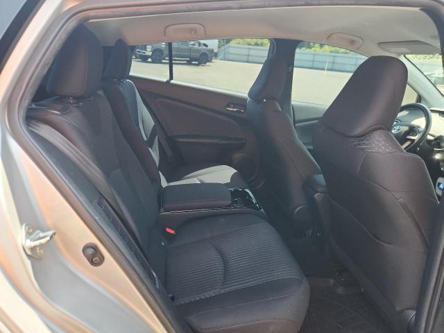 Photo 10 from auction – 2017 TOYOTA PRIUS PRIM with VIN JTDKARFP8H3053392
