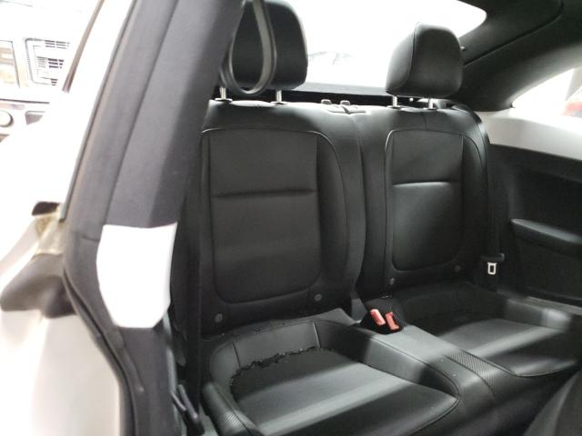 Photo 10 from auction – 2013 VOLKSWAGEN BEETLE with VIN 3VWHX7AT2DM634149