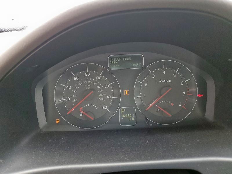 Photo 9 from auction – 2010 VOLVO C30 T5 with VIN YV1672MKXA2178530