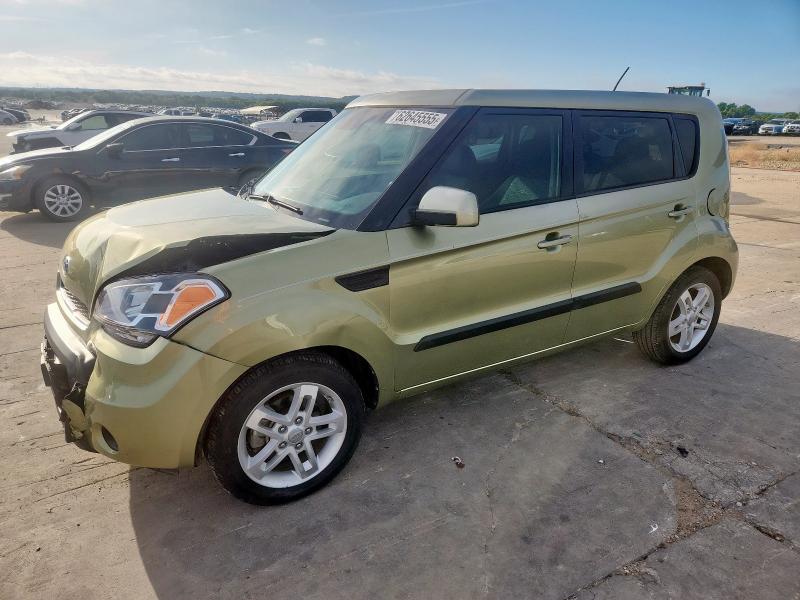 KIA SOUL + 2011 with VIN KNDJT2A20B7212317 - Photo from auction