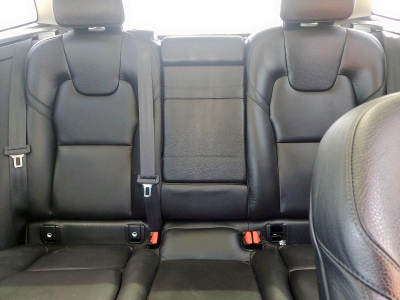 Photo 10 from auction – 2021 VOLVO XC60 T5 MO with VIN YV4102RK4M1696010