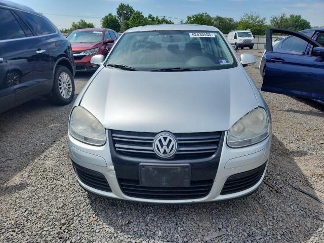 Photo 5 from auction – 2010 VOLKSWAGEN JETTA WOLF with VIN 3VWRA7AJXAM102938