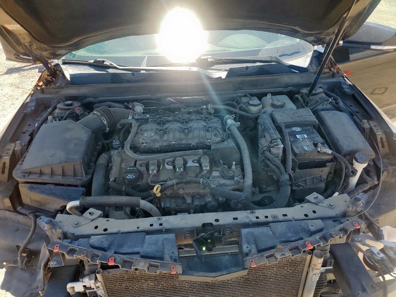 Photo 11 from auction – 2018 CHEVROLET IMPALA LT with VIN 2G1105S32J9101274