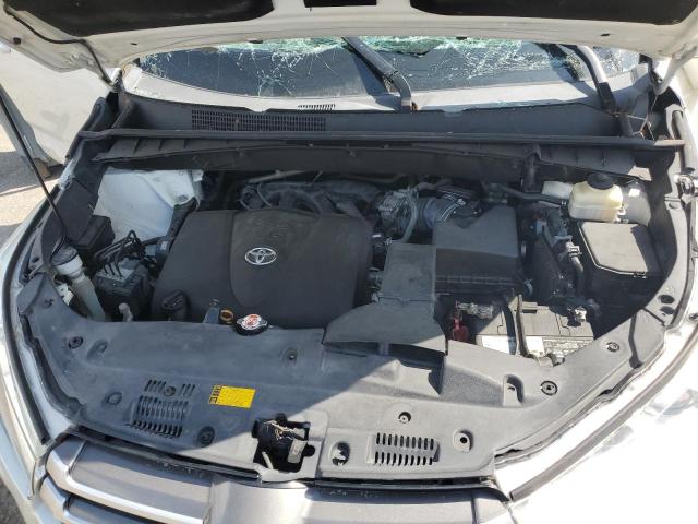 Photo 12 from auction – 2018 TOYOTA HIGHLANDER with VIN 5TDKZRFH0JS268979