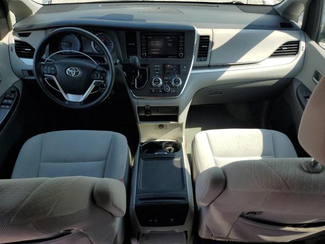 Photo 8 from auction – 2018 TOYOTA SIENNA LE with VIN 5TDKZ3DC0JS918558