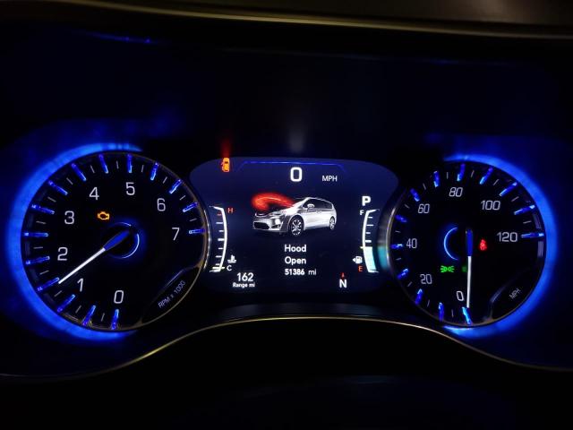 Photo 9 from auction – 2018 CHRYSLER PACIFICA L with VIN 2C4RC1GG1JR322337