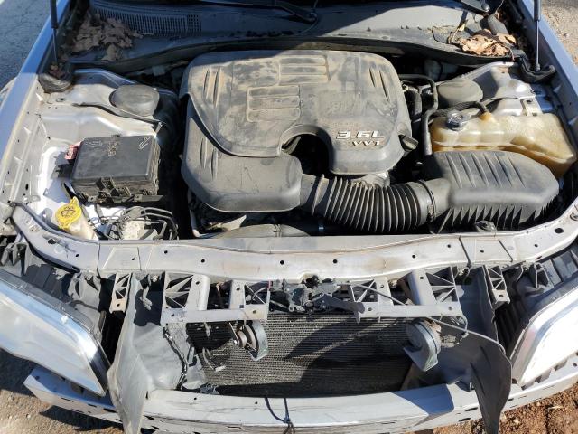 Photo 11 from auction – 2015 CHRYSLER 300C with VIN 2C3CCAEG1FH779899