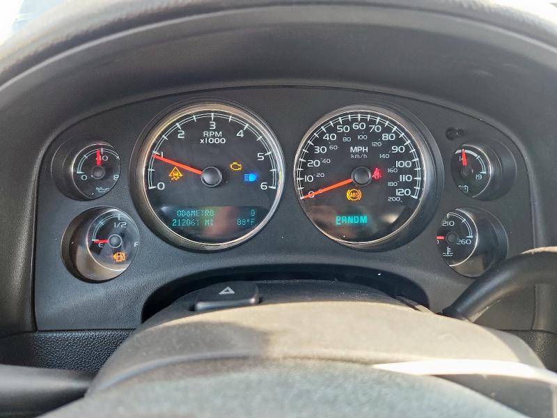Photo 9 from auction – 2011 CHEVROLET AVALANCHE with VIN 3GNTKEE34BG273570