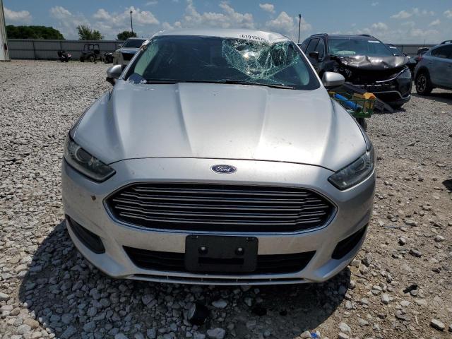 Photo 5 from auction – 2016 FORD FUSION S with VIN 3FA6P0G71GR387442