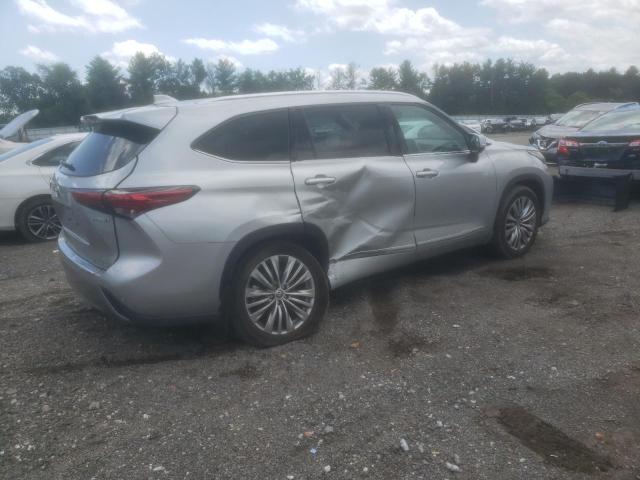 Photo 3 from auction – 2023 TOYOTA HIGHLANDER with VIN 5TDEBRCH3PS112210