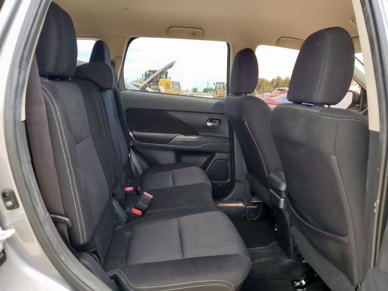 Photo 11 from auction – 2018 MITSUBISHI OUTLANDER with VIN JA4AD2A35JZ006087