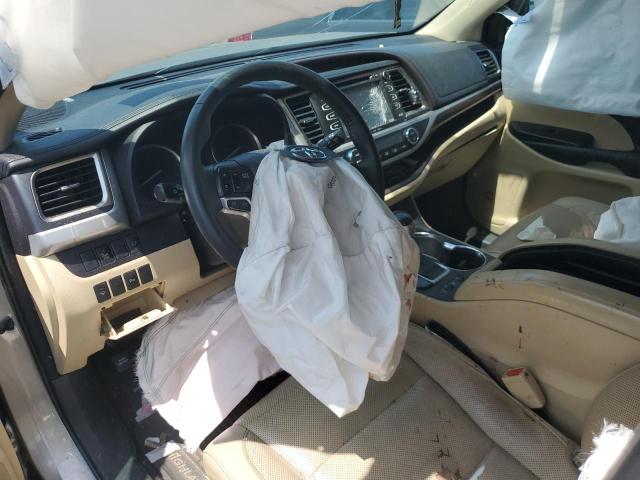 Photo 8 from auction – 2016 TOYOTA HIGHLANDER with VIN 5TDDKRFH1GS241814