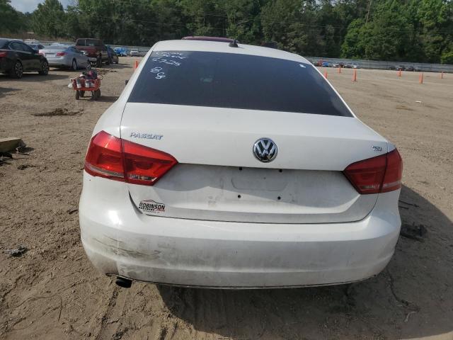 Photo 6 from auction – 2014 VOLKSWAGEN PASSAT S with VIN 1VWAT7A3XEC074669