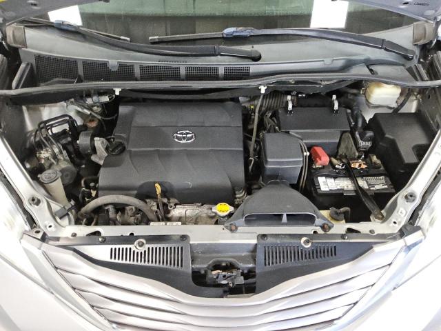Photo 11 from auction – 2015 TOYOTA SIENNA XLE with VIN 5TDYK3DC3FS672725