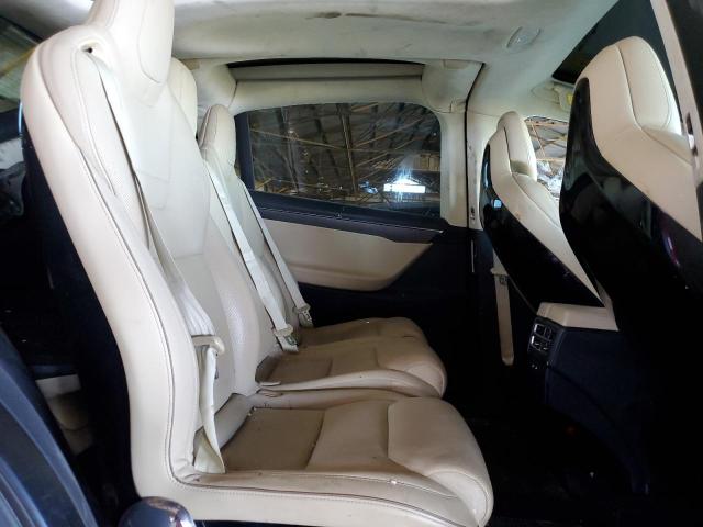 Photo 11 from auction – 2016 TESLA MODEL X with VIN 5YJXCAE41GF000463