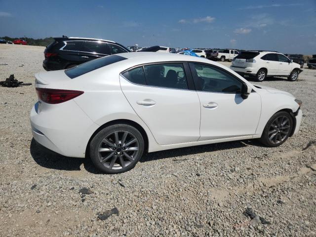 Photo 3 from auction – 2018 MAZDA 3 TOURING with VIN 3MZBN1V37JM209833