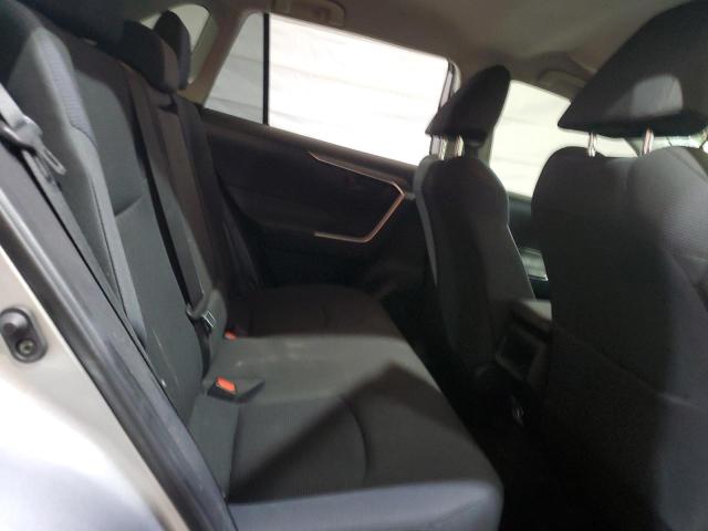 Photo 11 from auction – 2019 TOYOTA RAV4 LE with VIN JTMF1RFV4KD006359