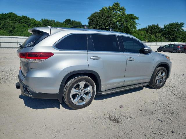 Photo 3 from auction – 2017 TOYOTA HIGHLANDER with VIN 5TDDZRFH6HS469157