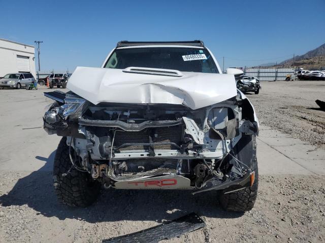 Photo 5 from auction – 2017 TOYOTA 4RUNNER SR with VIN JTEBU5JR4H5478715