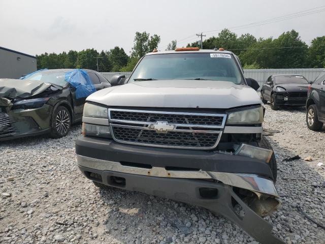 Photo 5 from auction – 2005 CHEVROLET SILVERADO with VIN 1GCHK23285F818179