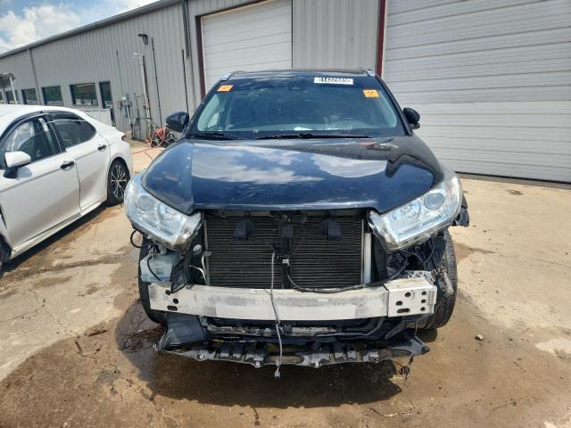 Photo 5 from auction – 2018 TOYOTA HIGHLANDER with VIN 5TDJZRFH8JS852333