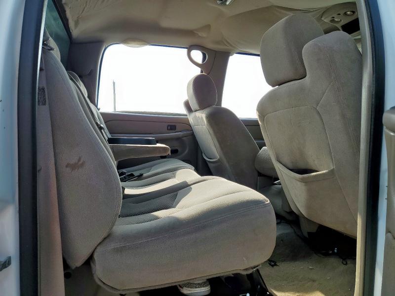 Photo 10 from auction – 2004 CHEVROLET SILVERADO with VIN 2GCEK13TX41387811