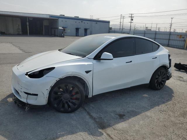 TESLA MODEL Y 2022 مع رقم تعريف المركبة 7SAYGDEF5NF510472 - صورة من المزاد