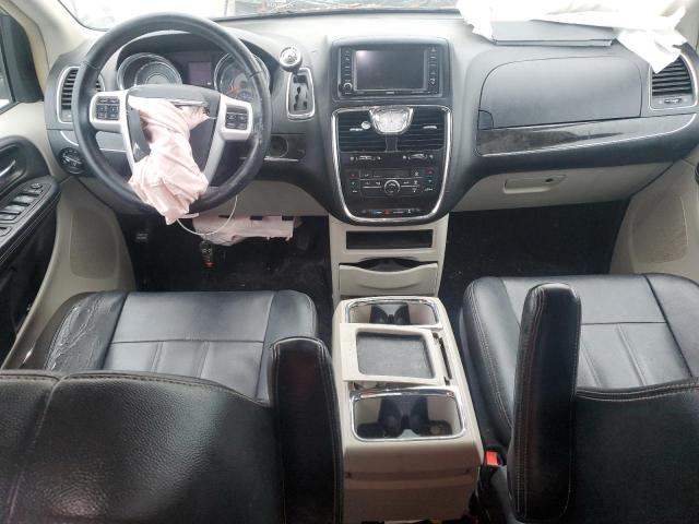 Photo 8 from auction – 2016 CHRYSLER TOWN & COU with VIN 2C4RC1BG2GR187496