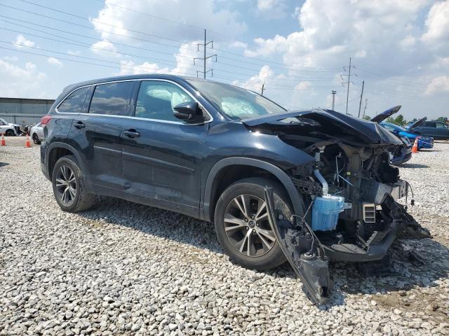 Photo 4 from auction – 2017 TOYOTA HIGHLANDER with VIN 5TDZARFH3HS031662