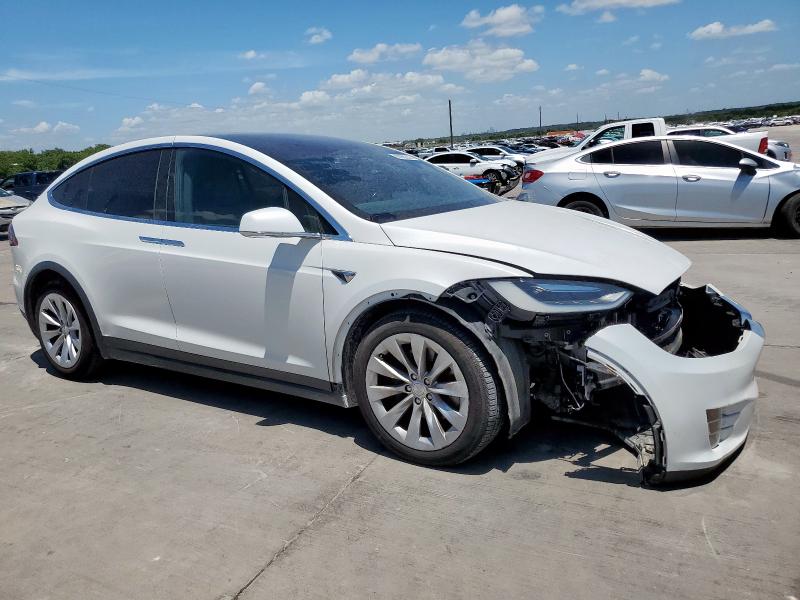 Photo 4 from auction – 2016 TESLA MODEL X with VIN 5YJXCBE25GF027136