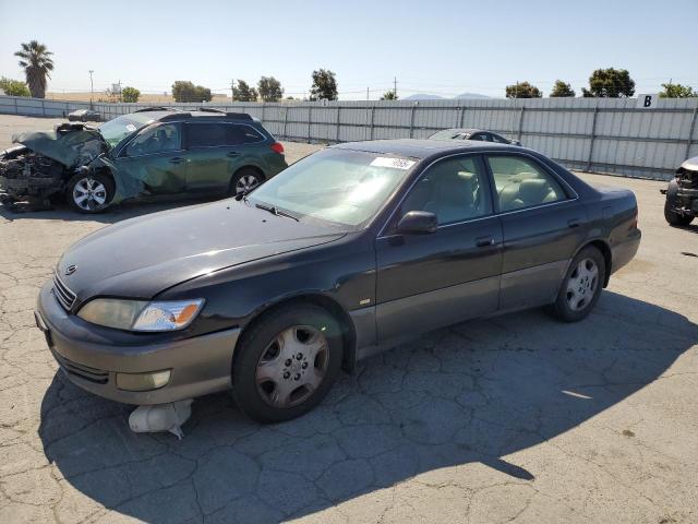 LEXUS ES 300 2001 with VIN JT8BF28G210318321 - Photo from auction