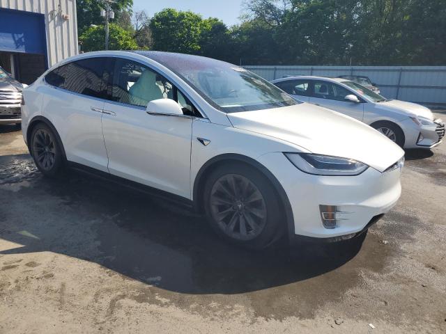 Photo 4 from auction – 2018 TESLA MODEL X with VIN 5YJXCBE21JF122333