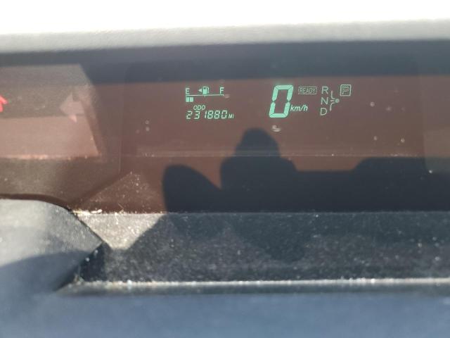Photo 9 from auction – 2004 TOYOTA PRIUS with VIN JTDKB20U740094482