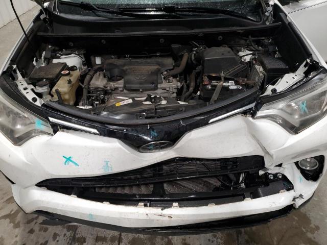 Photo 12 from auction – 2017 TOYOTA RAV4 XLE with VIN JTMWFREV4HD102388