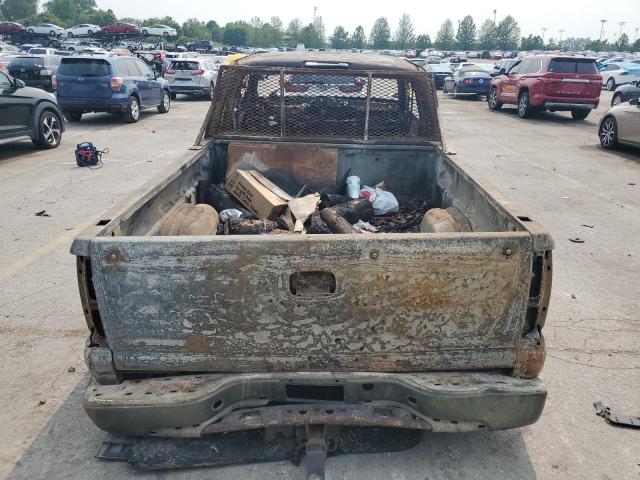 Photo 6 from auction – 2002 CHEVROLET SILVERADO with VIN 2GCEK19T821122941