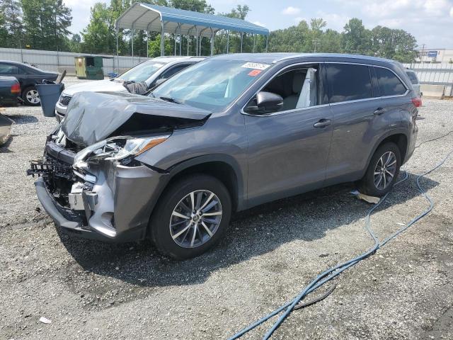 TOYOTA HIGHLANDER 2019 with VIN 5TDKZRFH1KS336322 - Photo from auction