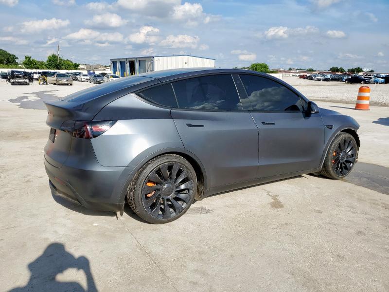Photo 3 from auction – 2020 TESLA MODEL Y with VIN 5YJYGDEE9LF032381