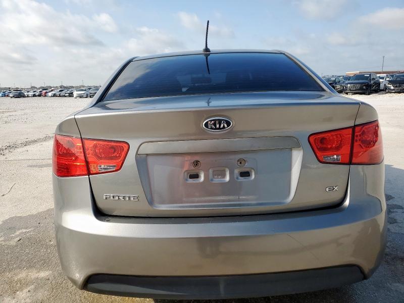 Photo 6 from auction – 2013 KIA FORTE EX with VIN KNAFU4A28D5647189