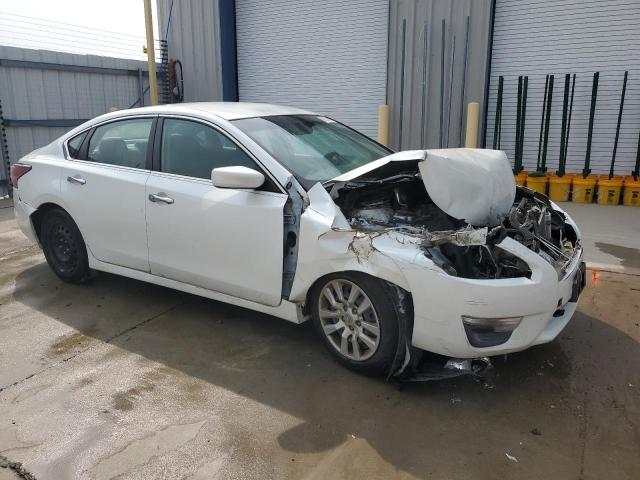 Photo 4 from auction – 2015 NISSAN ALTIMA 2.5 with VIN 1N4AL3AP1FN307946