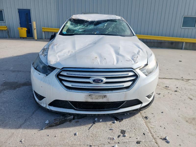 Photo 5 from auction – 2014 FORD TAURUS LIM with VIN 1FAHP2F85EG112126