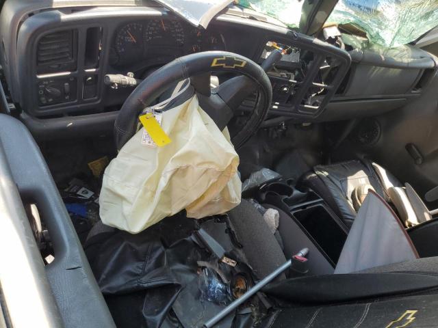 Photo 8 from auction – 2003 CHEVROLET SILVERADO with VIN 1GCEK19T83Z172229