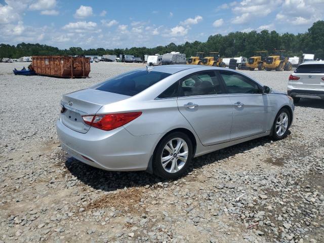 Photo 3 from auction – 2011 HYUNDAI SONATA SE with VIN 5NPEC4AC9BH170134