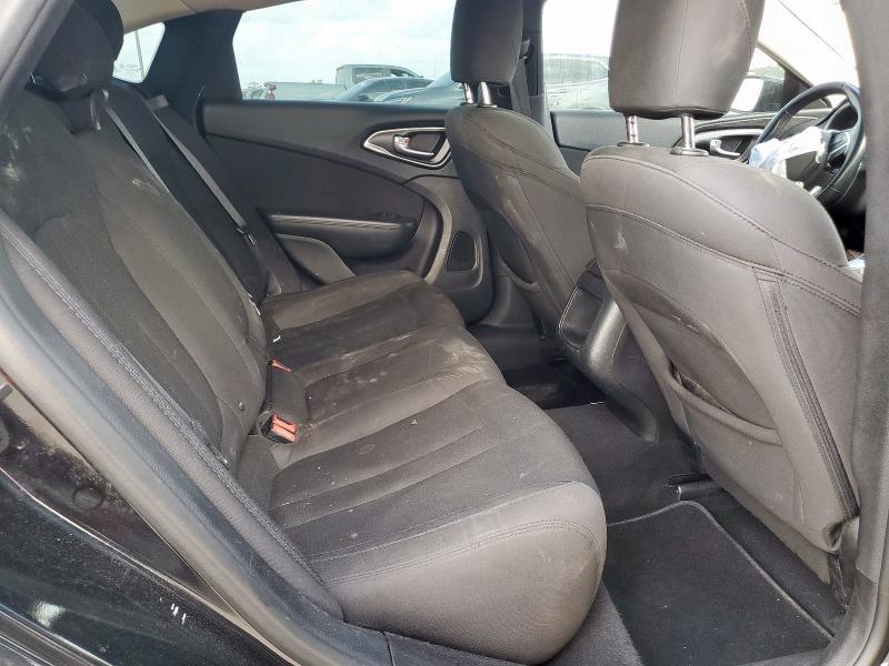 Photo 10 from auction – 2016 CHRYSLER 200 LIMITE with VIN 1C3CCCAB9GN102551